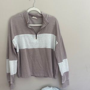 Xl mauve and white 3/4 zip